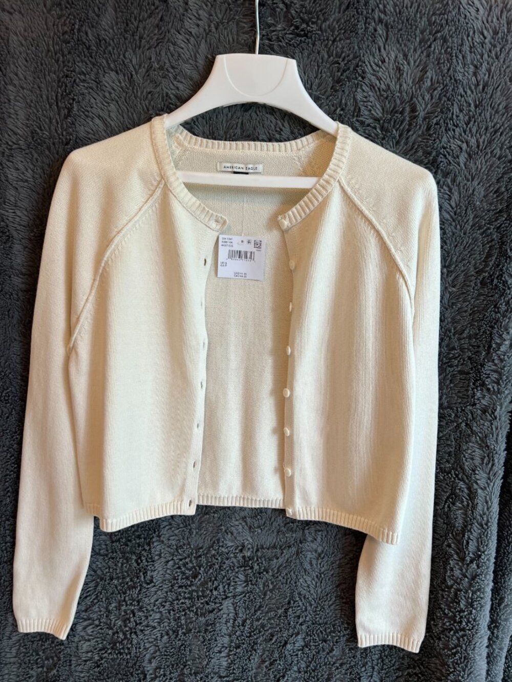 American Eagle Cream Ivory Cropped Knit Cardigan Size S/P Button Front